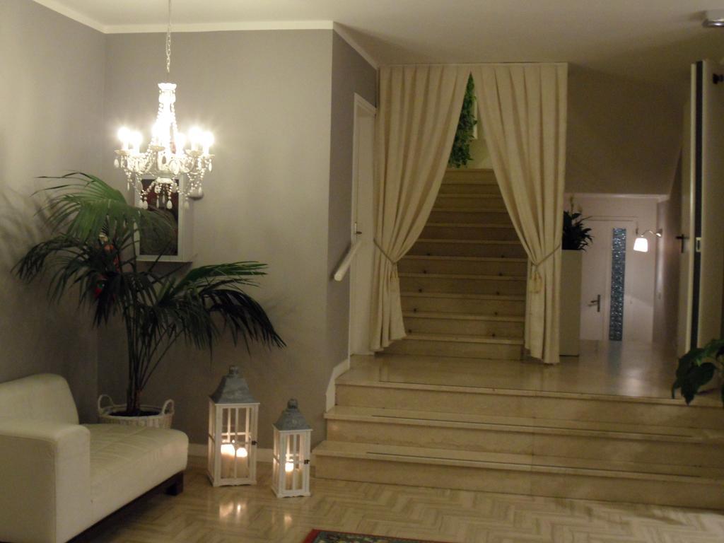 Hotel Monaco - Parcheggio Incluso Min 2 Gg Морской Милан Экстерьер фото